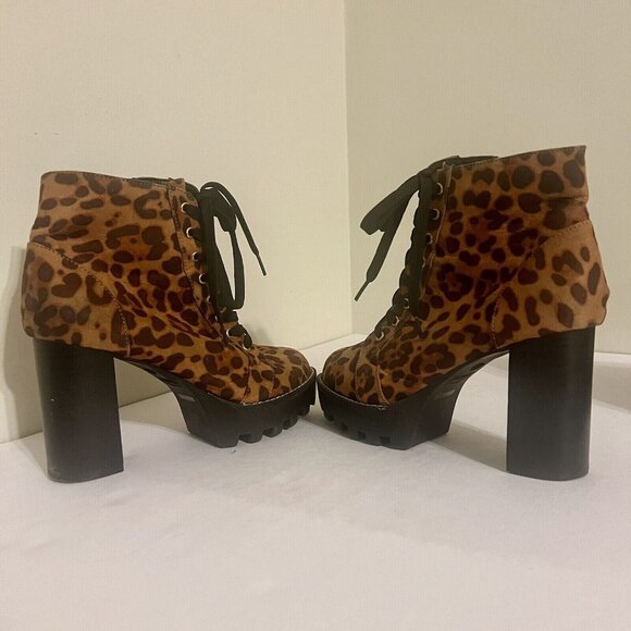 Bamboo Womens Platform Chunky Heel Boots Sz 8.5 Chunky Leopard Print Lace Up - Picture 6 of 9